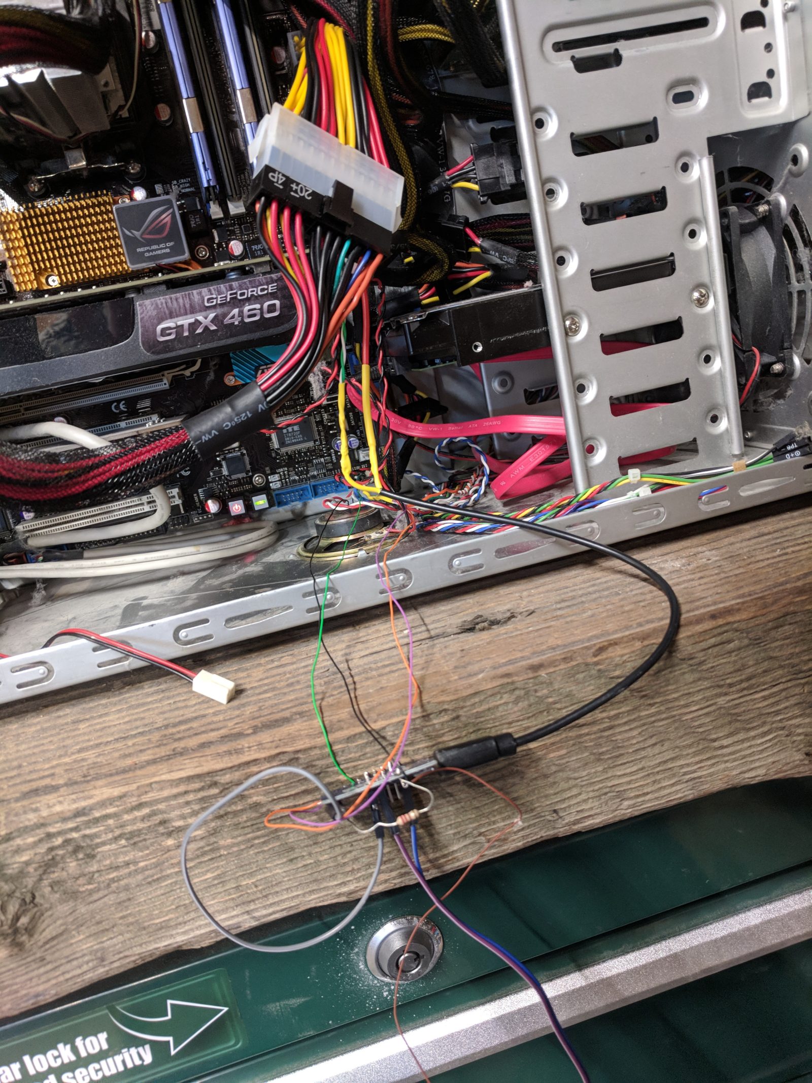 Powering USB devices inside a computer case Cole Brodine's Blog